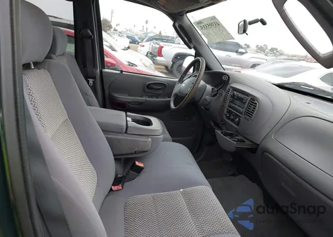 2003 Ford F-150 Lariat/Xlt z USA, uszkodzony, nr VIN 1FTRW076X3KD32584